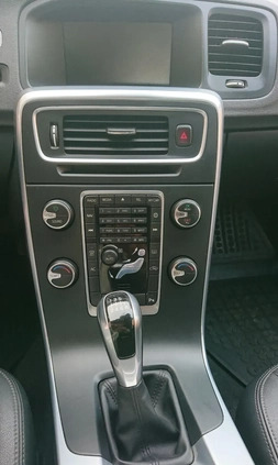 Volvo V60 cena 47000 przebieg: 144000, rok produkcji 2014 z Skawina małe 596